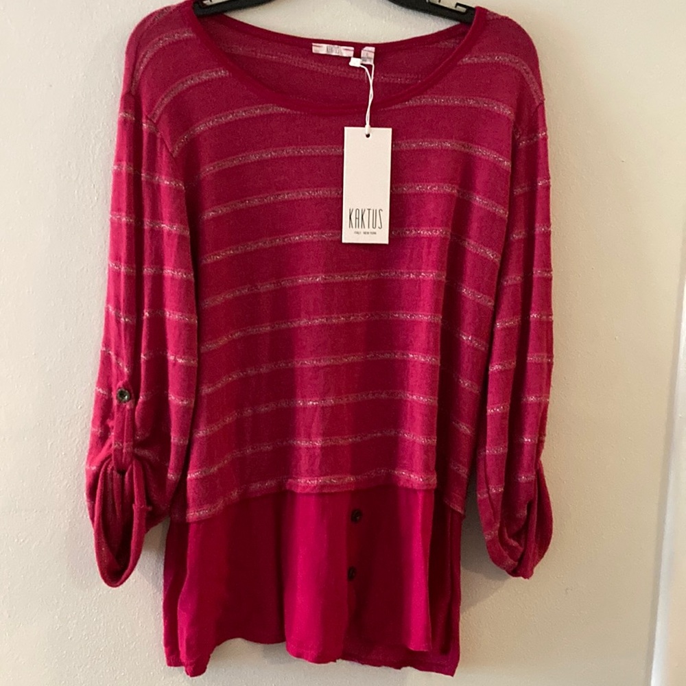 NWT KAKYUS   Long Sleeve Pullover Sparkling tTop. L